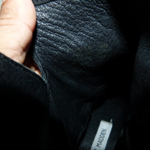 STEVE MADDEN FRAANKIE STUDDED ANKLE BOOTS SZ 6M. $$$ 32.00 SALE - Picture 9 of 9